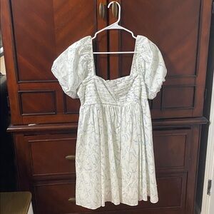 Francesca's Collections White and Purple Floral Dress